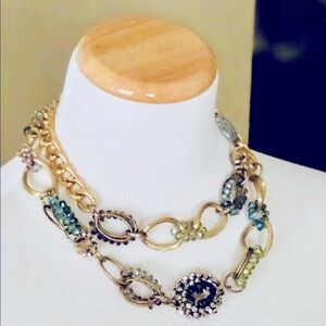 Statement Necklace 💞 Gold & Jewels!